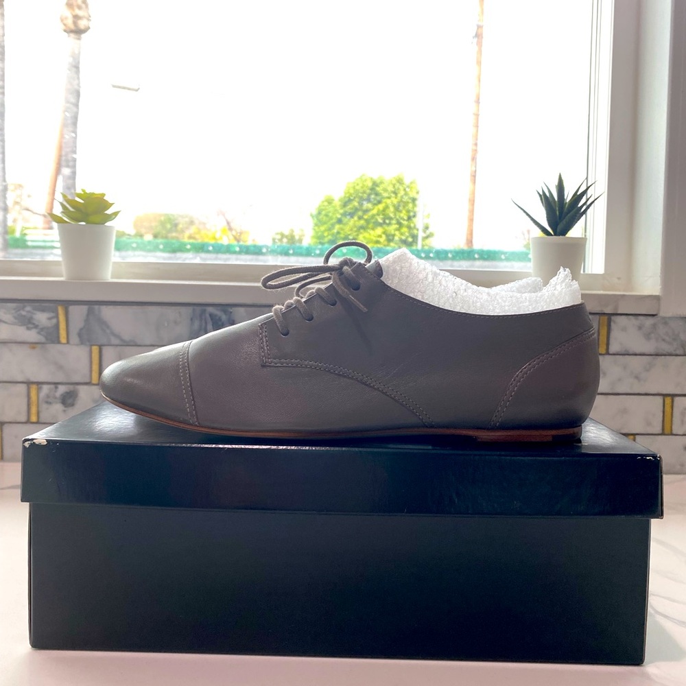 Pour la Victoire leather lace up shoes